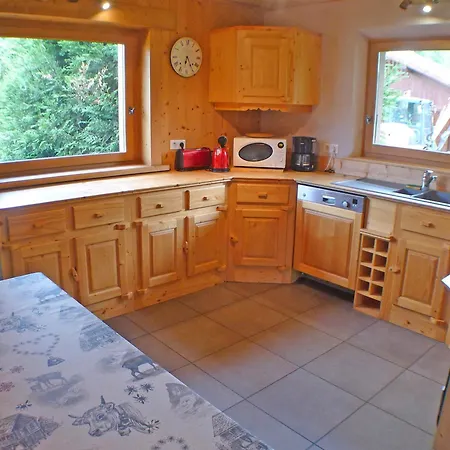 Familial Avec Salle De Jeux, Parking Et Wifi - Fr-1-629-1